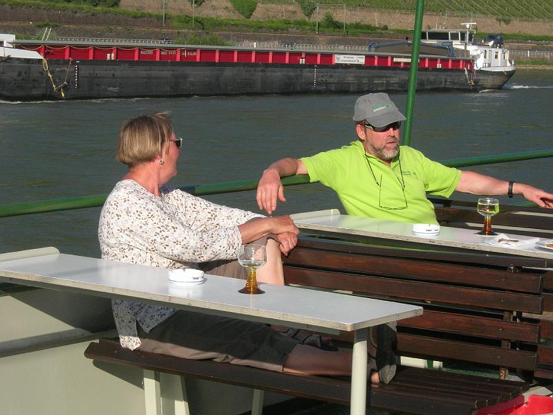 2009-05-Ausflug-Bacharach 067.jpg - Da muss man erst mal entspannen